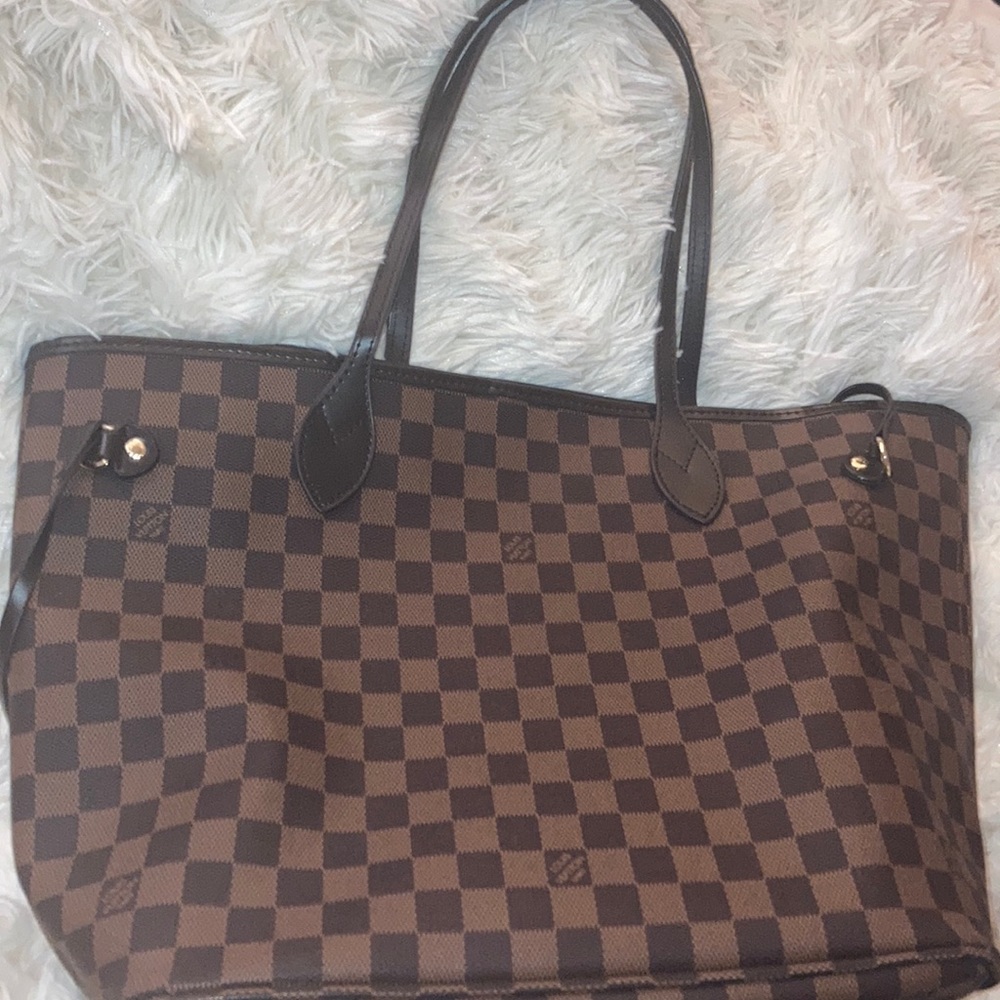 Louis Vuitton Neverfull MM